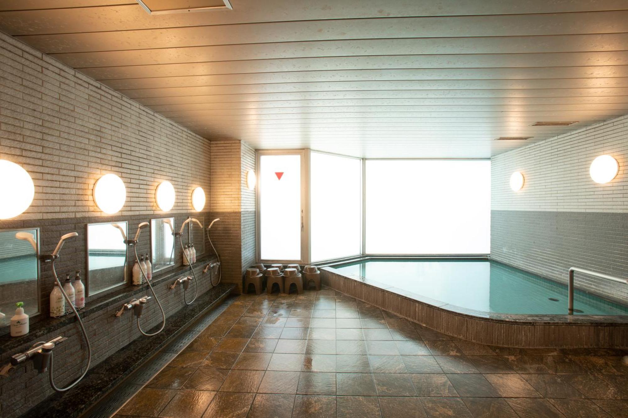 X Wave Hotel 3*
